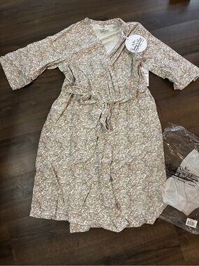 Baby Be Mine Beige Floral Brooklyn  Robe l/xl